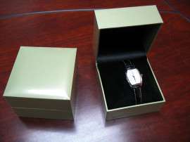 东莞佰盛包装厂专业生产打造各种品牌手表盒，钟表珠宝盒