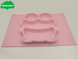 跨境电商热卖儿童卡通餐盘 垫盘合一吃饭餐具防摔吸附性硅胶餐碟